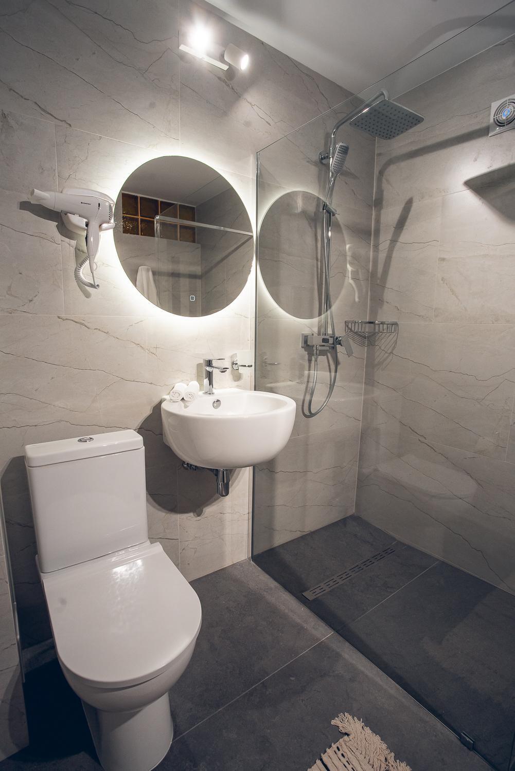 Apart4You Hotel Chişinău Esterno foto