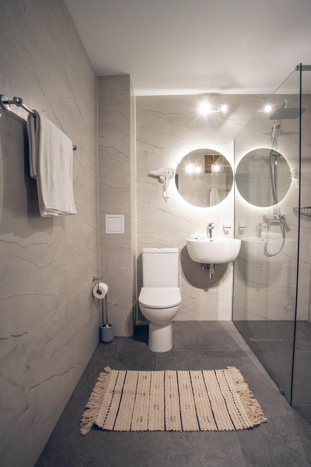 Apart4You Hotel Chişinău Esterno foto