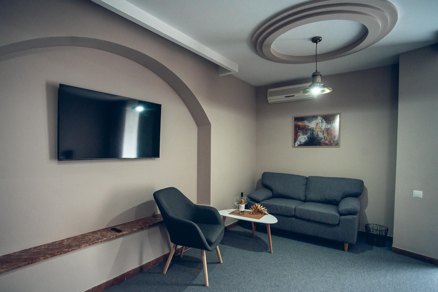 Apart4You Hotel Chişinău Esterno foto