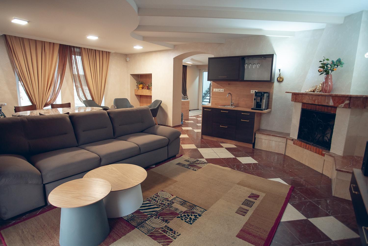 Apart4You Hotel Chişinău Esterno foto