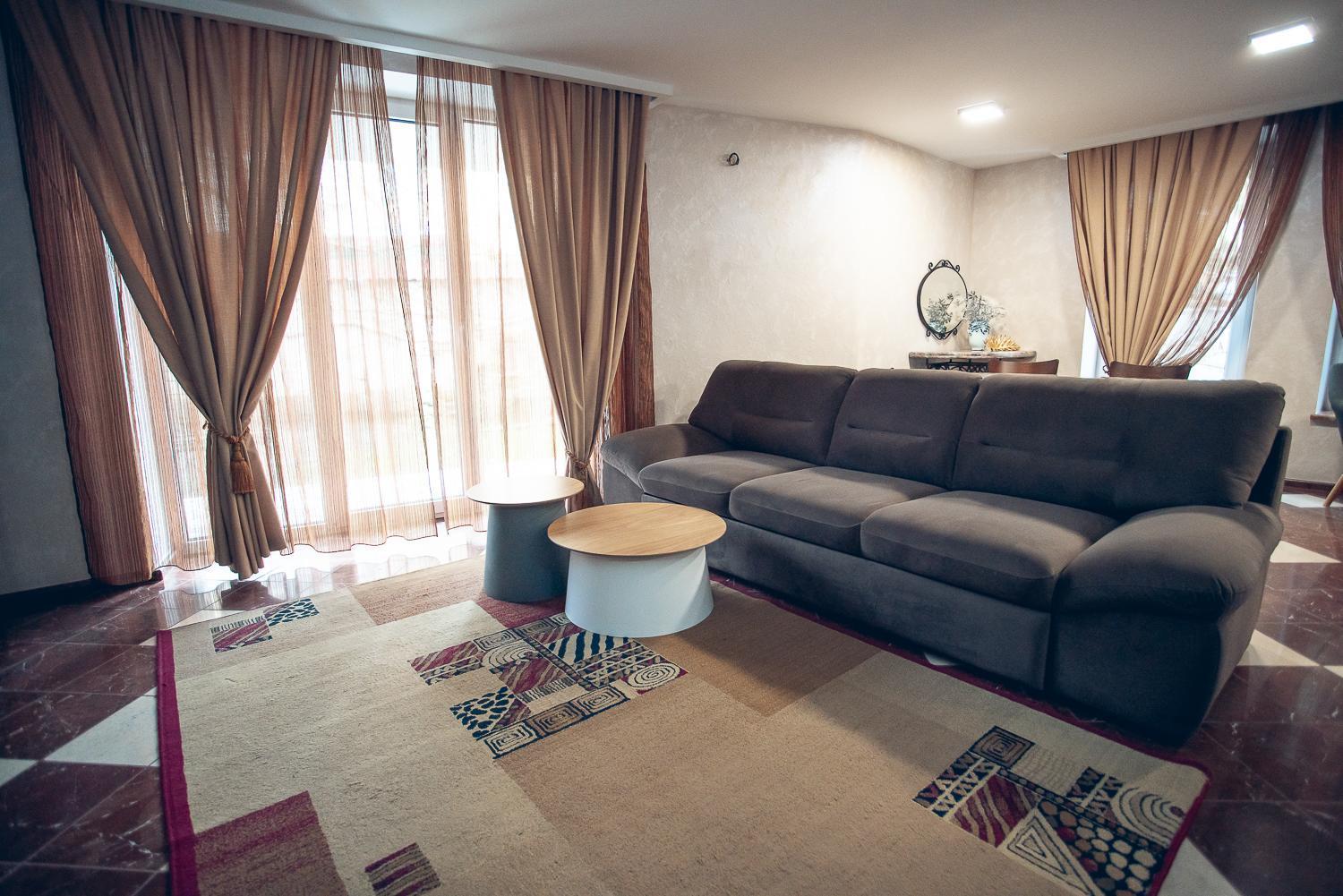 Apart4You Hotel Chişinău Esterno foto